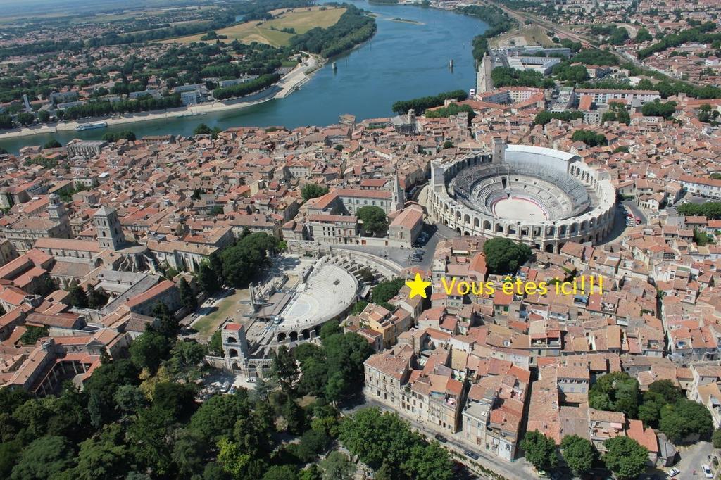 Le Nid Des Arenes Apartment Arles Phòng bức ảnh