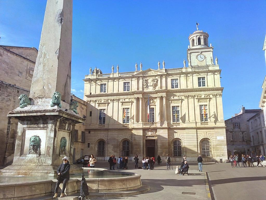 Le Nid Des Arenes Apartment Arles Phòng bức ảnh