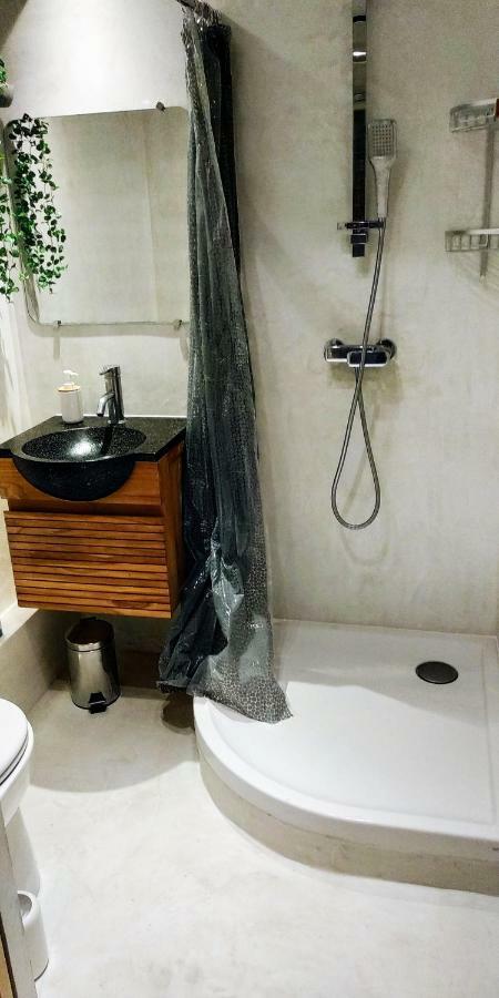 Le Nid Des Arenes Apartment Arles Ngoại thất bức ảnh